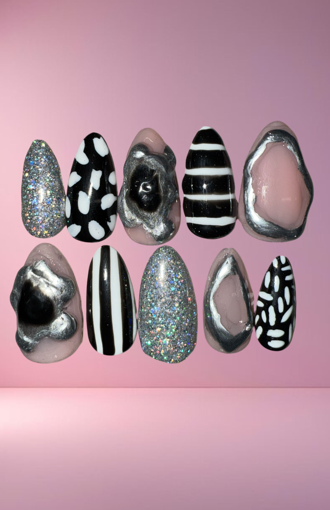 "Simplistic" Press-On Nail Set, Medium