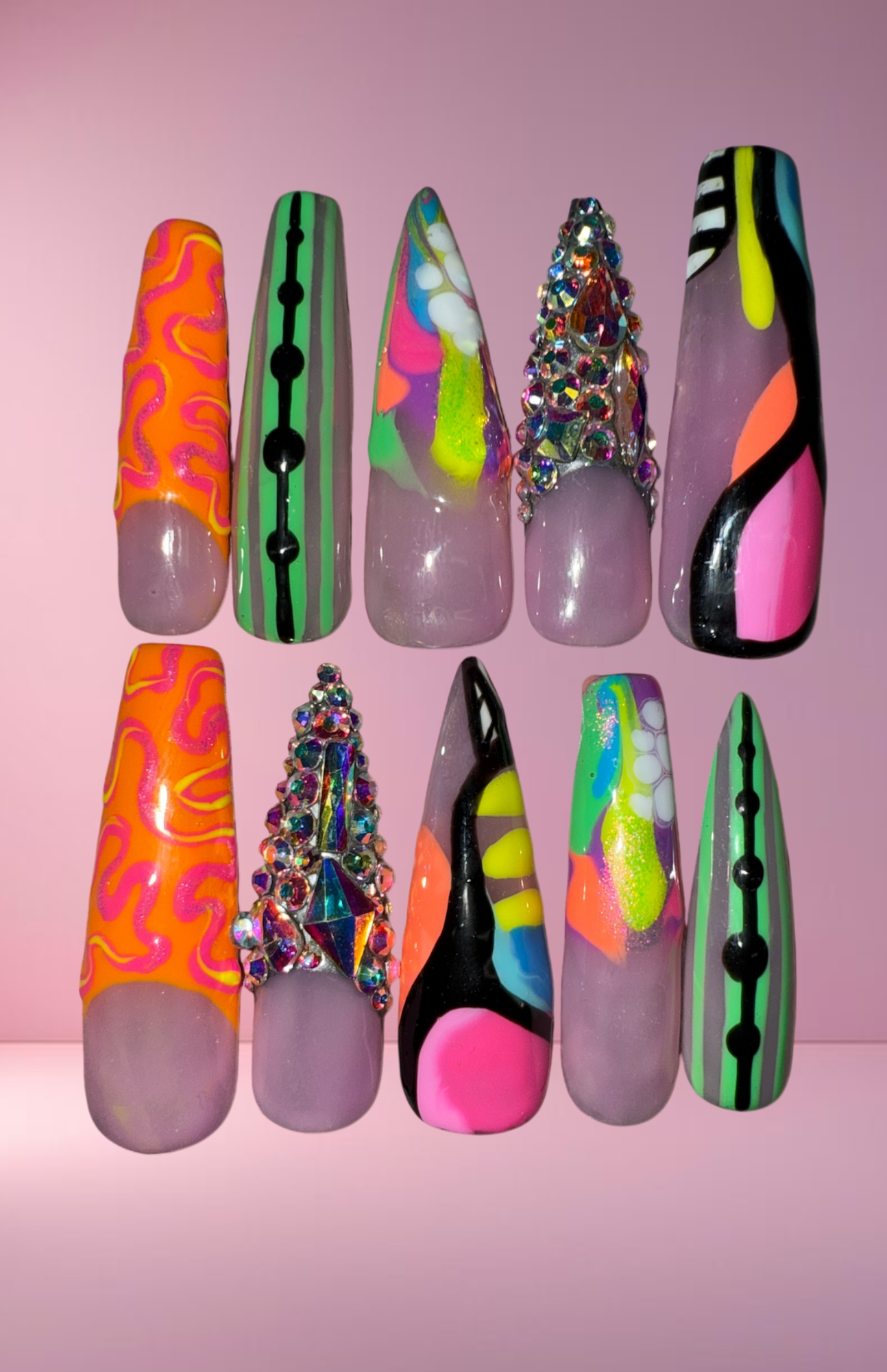 "90's Baby" Press-On Nail Set, Medium